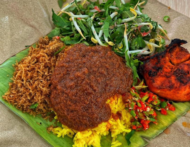 Nasi Kerabu Diraja, Inspirasi Istana Diraja Thailand Kini Pertama di Ipoh